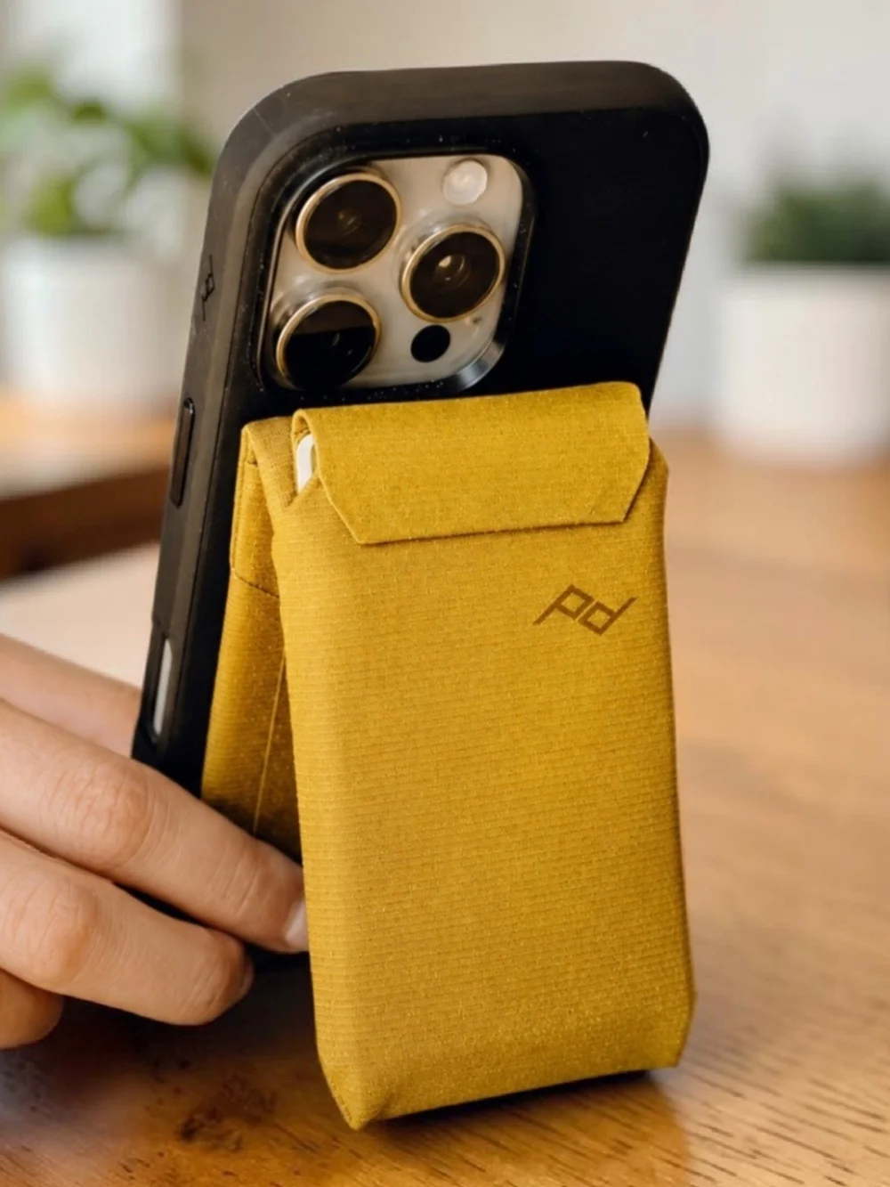Peak Design Yellow Mustard Phone Wallet & Stand Brand New WOT